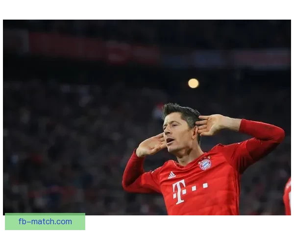 莱万仅用109场便突破100粒联赛进球 成弗里克治下进攻核心