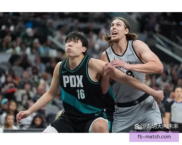 12.6秒关键绝杀杨瀚森奋力拼搏手臂血痕显现笑容依旧灿烂